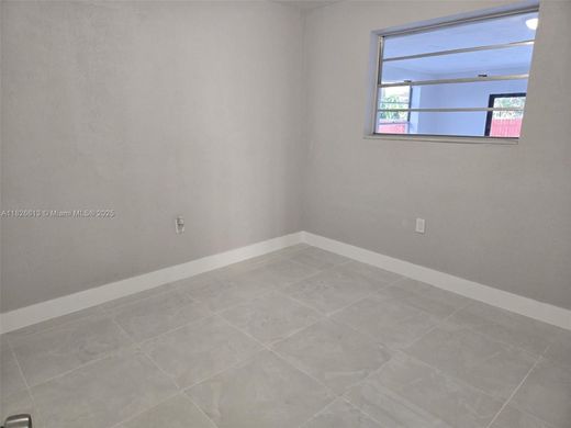 Luxury House for sale in Hollywood, 441 241 €, Photo 6