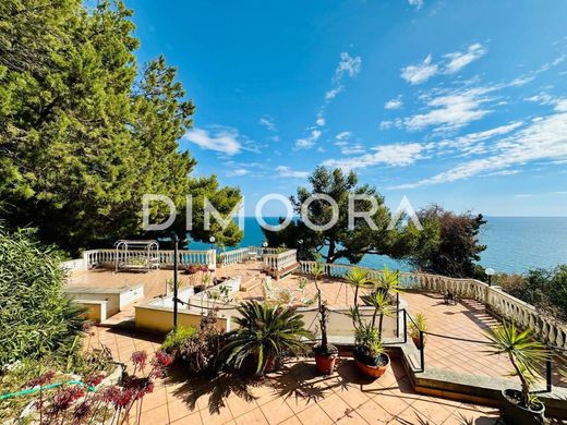 Luxury House for sale in San Felice Circeo, 1 200 000 €, Photo 1