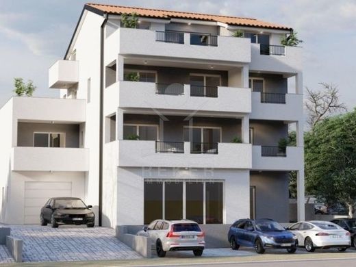 Appartement de luxe à vendre à Crikvenica, 390 000 €, Photo 5