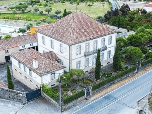 Maison de luxe à vendre à Pinhanços, 575 000 €, Photo 2