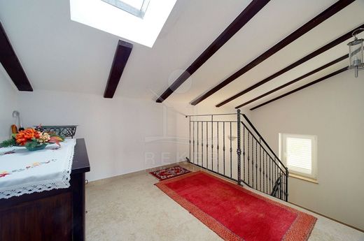 Luxury Apartment for sale in Rovinj, 450 000 €, Photo 2