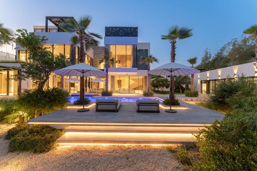 Luxury House for sale in Dubai, 22 205 973 €, Photo 2