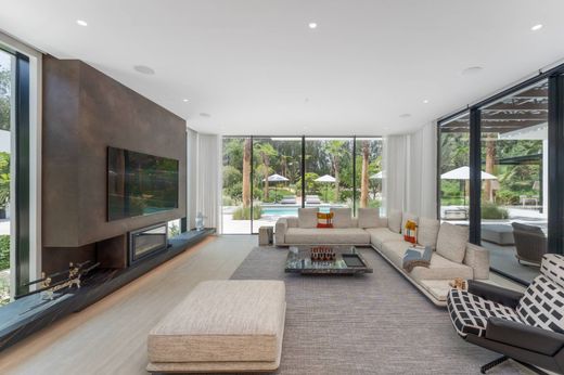 Luxury House for sale in Dubai, 22 205 973 €, Photo 3