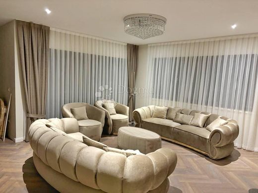 Luxury Apartment for sale in Rovinj, 749 000 €, Photo 4