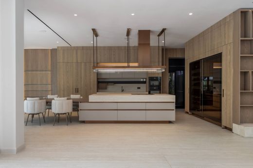 Luxury House for sale in Dubai, 22 205 973 €, Photo 5