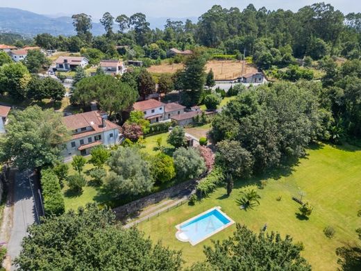 Luxury House for sale in Vila Verde, 770 000 €, Photo 1