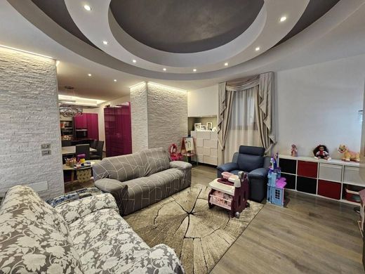 Luxury Apartment for sale in Siena, 1 000 000 €, Photo 4