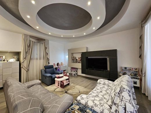 Luxury Apartment for sale in Siena, 1 000 000 €, Photo 5