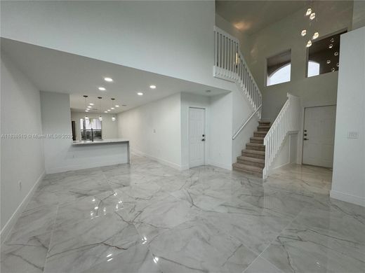Luxury House for sale in Hollywood, 680 989 €, Photo 5