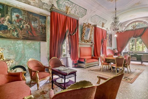 Luxury House for sale in Fivizzano, 1 700 000 €, Photo 5