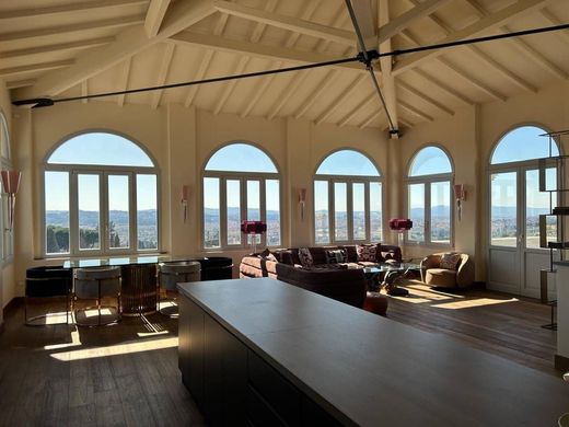 Luxury Apartment for sale in Florence, 1 550 000 €, Photo 1