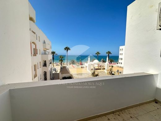 Luxury Apartment for sale in Loulé, 875 000 €, Photo 1