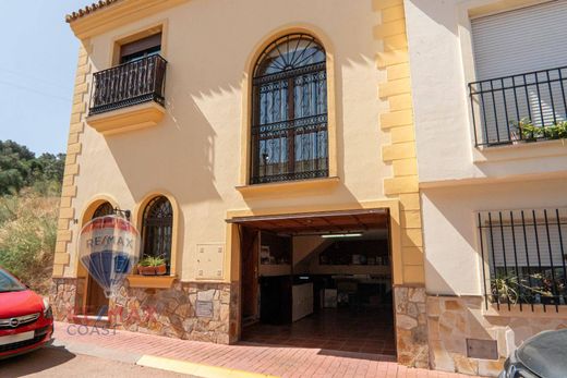 Luxury House for sale in Casabermeja, 689 000 €, Photo 1