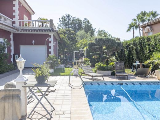 Maison de luxe à vendre à La Pobla de Vallbona, 680 000 €, Photo 2