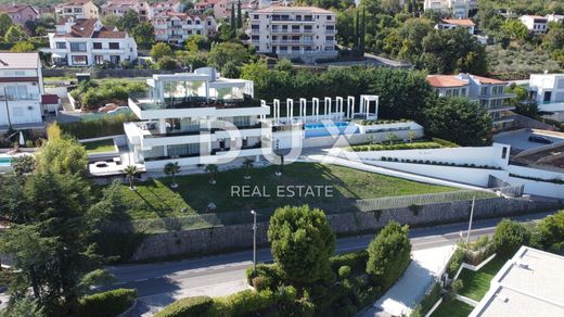 Maison de luxe à vendre à Opatija, 0 €, Photo 1