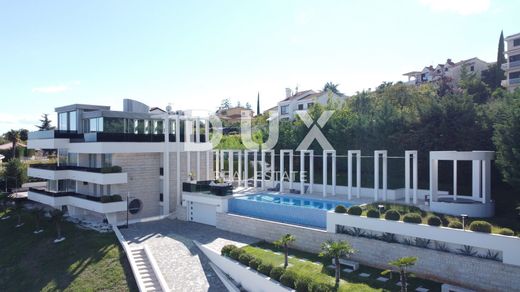 Maison de luxe à vendre à Opatija, 0 €, Photo 5