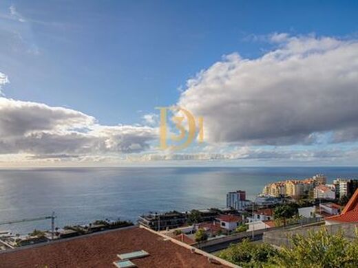 Luxury House for sale in Funchal, 1 150 000 €, Photo 3