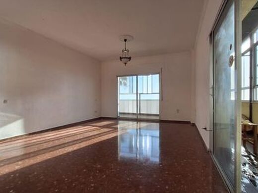 Luxury Apartment for sale in Cadiz, 750 000 €, Photo 2