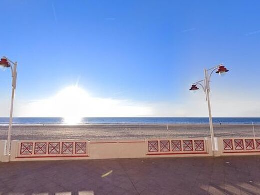 Luxury Apartment for sale in Cadiz, 750 000 €, Photo 3