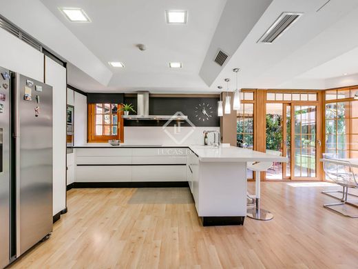 Luxury House for sale in Las Rozas de Madrid, 1 699 000 €, Photo 2