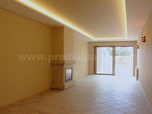 Luxury House for sale in Vila Nova de Gaia, 450 000 €, Photo 2