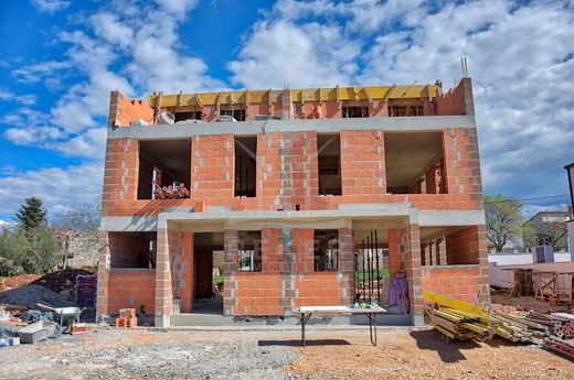 Maison de luxe à vendre à Porec, 420 000 €, Photo 7
