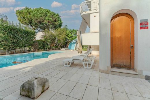Maison de luxe à vendre à Bari, 1 300 000 €, Photo 7