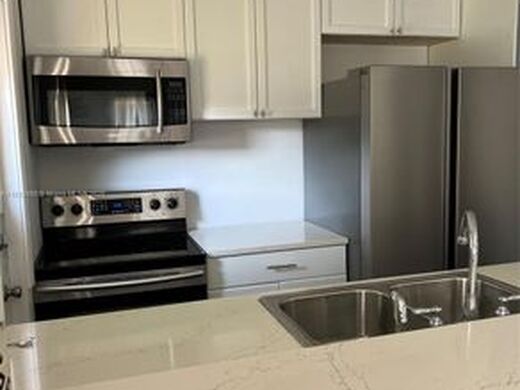 Luxury House for sale in Hollywood, 643 834 €, Photo 5