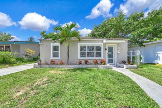 Luxury House for sale in Hollywood, 429 222 €, Photo 7