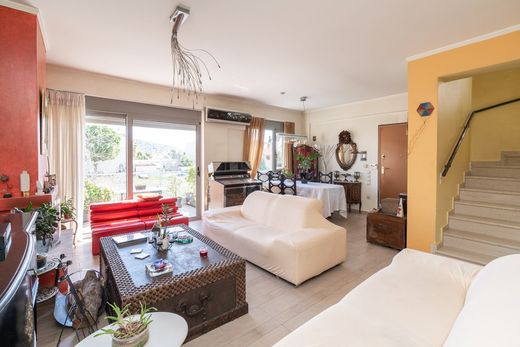 Maison de luxe à vendre à Vári, 650 000 €, Photo 2