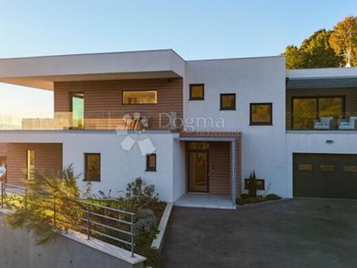 Maison de luxe à vendre à Bakar, 1 480 000 €, Photo 3
