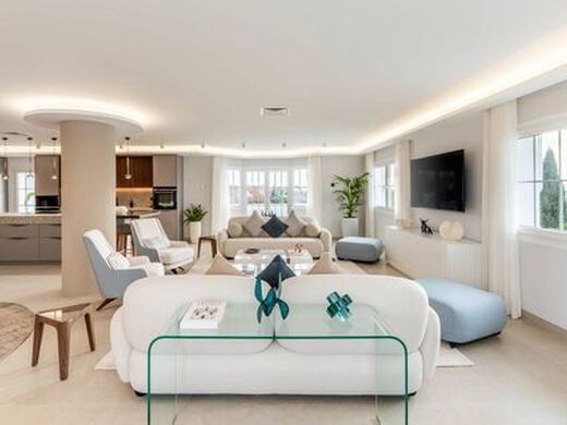 Luxury Apartment for sale in Nueva Andalucia, 1 895 000 €, Photo 2