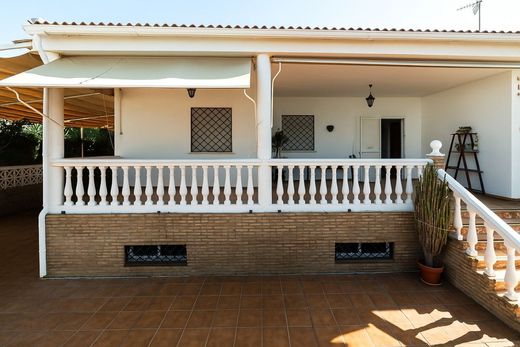 Luxury House for sale in Punta Umbría, 750 000 €, Photo 1