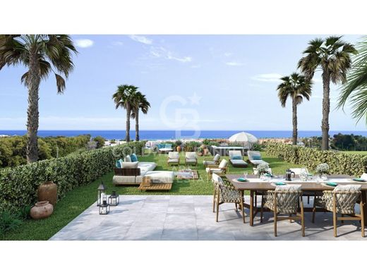 Luxury Apartment for sale in Casares, 817 100 €, Photo 2