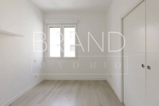 Luxury Apartment for sale in Madrid, 1 295 000 €, Photo 7