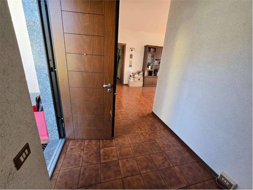 Maison de luxe à vendre à Arizzano, 650 000 €, Photo 3