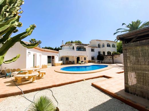 Maison de luxe à vendre à Calp, 749 000 €, Photo 2