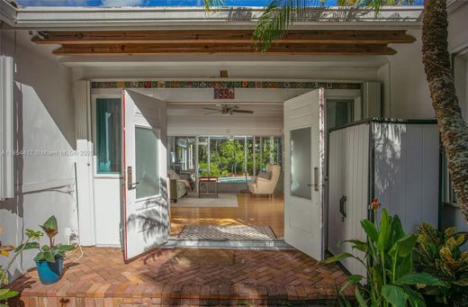 Luxury House for sale in Hollywood, 814 664 €, Photo 2