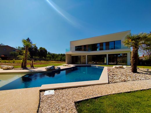 Luxury House for sale in Tinjan, 1 170 000 €, Photo 2