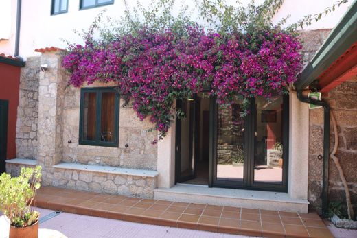 Luxury House for sale in Caldas de Reis, 400 000 €, Photo 2