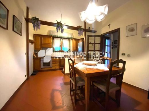 Luxury House for sale in Massa, 670 000 €, Photo 7
