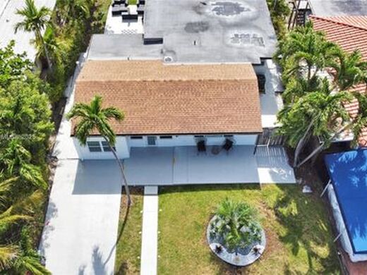 Luxury House for sale in North Bay Village, 937 531 €, Photo 5