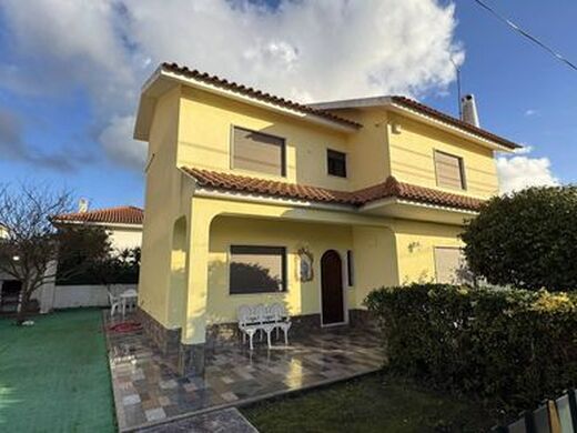 Maison de luxe à vendre à Charneca de Caparica, 630 000 €, Photo 1