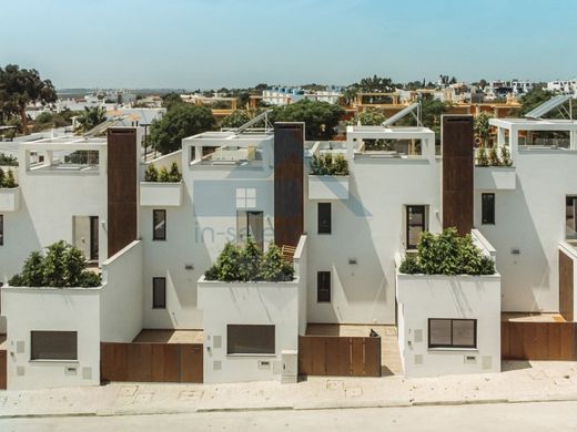 Luxury House for sale in Olhão, 700 000 €, Photo 1