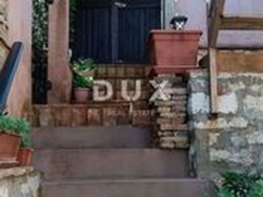 Luxury Apartment for sale in Rovinj, 810 000 €, Photo 3