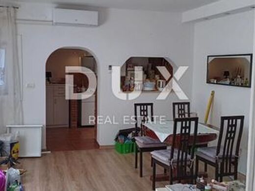 Luxury Apartment for sale in Rovinj, 810 000 €, Photo 5