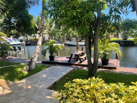 Luxury House for sale in Hollywood, 557 131 €, Photo 7