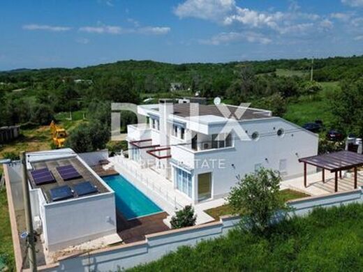 Maison de luxe à vendre à Porec, 1 490 000 €, Photo 2