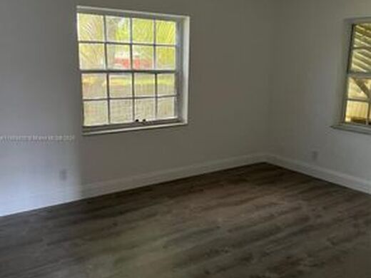 Luxury House for sale in Hollywood, 473 723 €, Photo 2