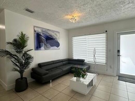 Luxury House for sale in Hollywood, 454 976 €, Photo 5